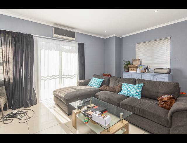 3 BEDROOM HOUSE FOR SALE IN PARKLANDS